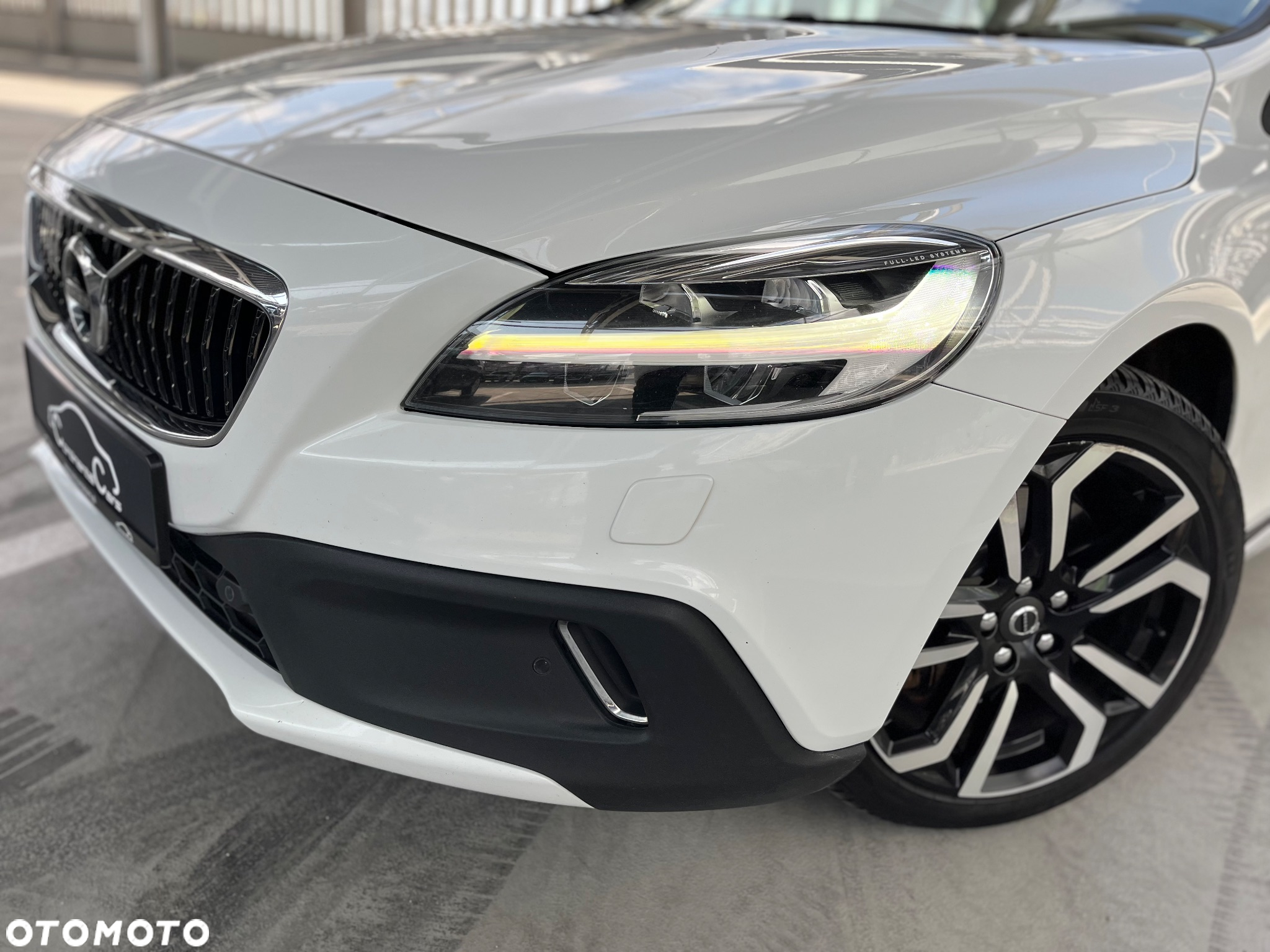 Volvo V40 Cross Country D4 Geartronic Momentum - 14