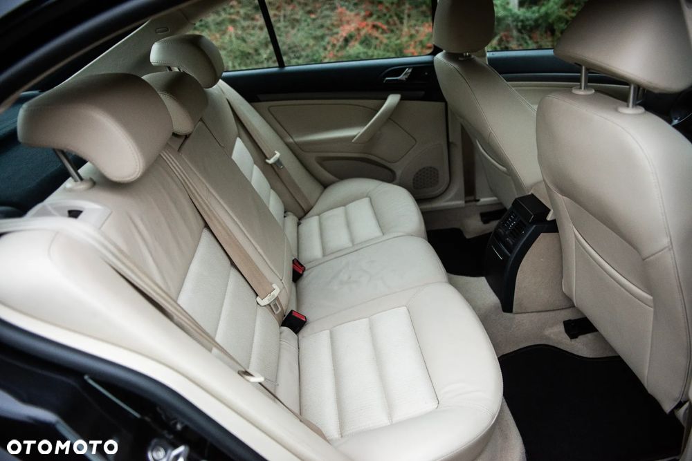 Skoda Octavia 1.9 TDI DSG Elegance - 21