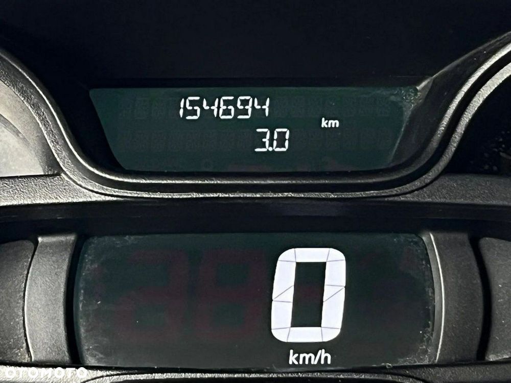 Renault Trafic - 22