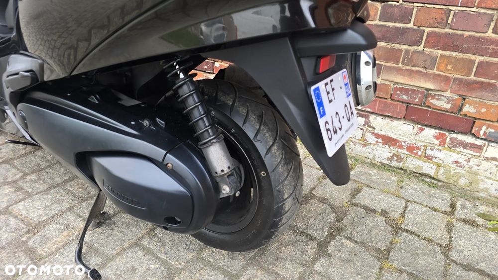 Honda FJS - 13