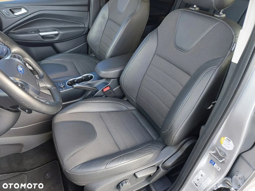 Ford Kuga 2.0 TDCi 4WD Titanium - 22
