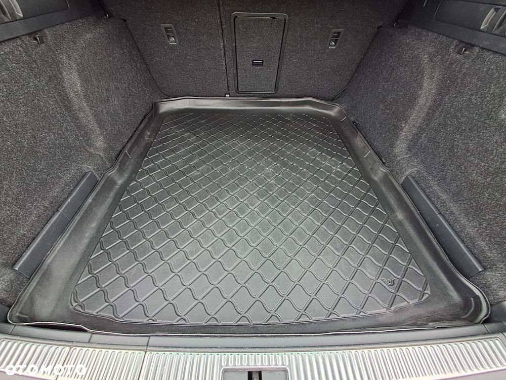 Skoda Superb 2.0 TDI SCR 4x4 Scout DSG - 15