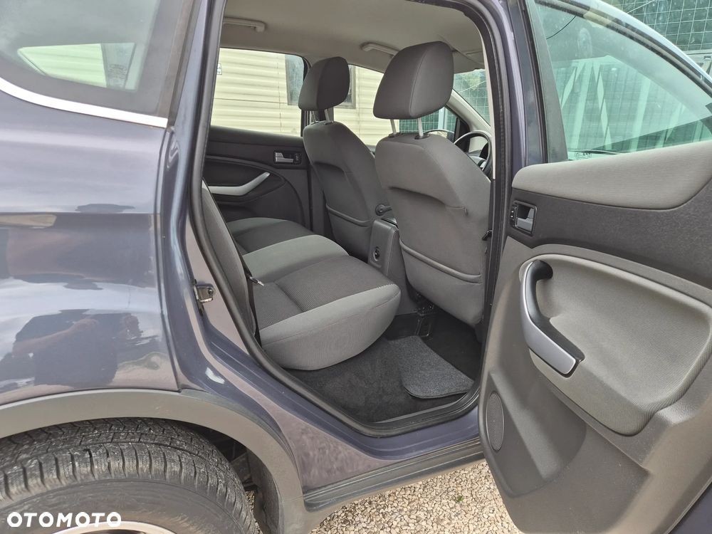 Ford Kuga 2.0 TDCi 4x4 Trend - 14