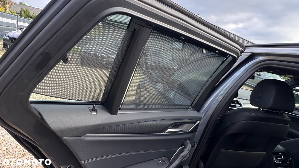 BMW Seria 5 530e M Sport sport - 29
