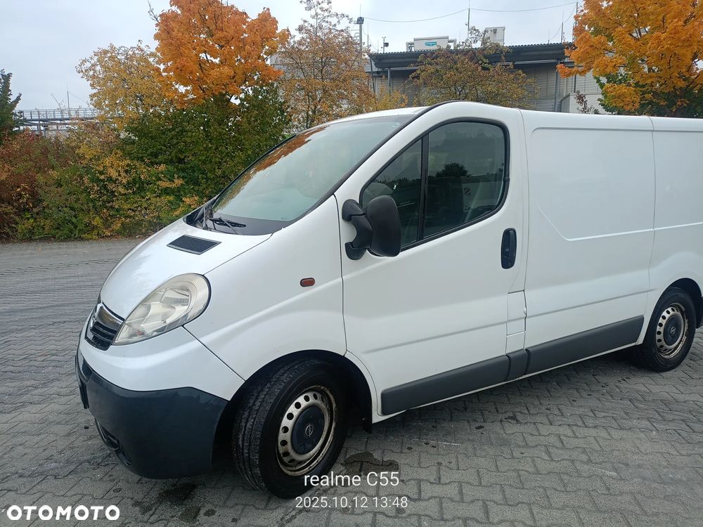 Opel Vivaro - 1