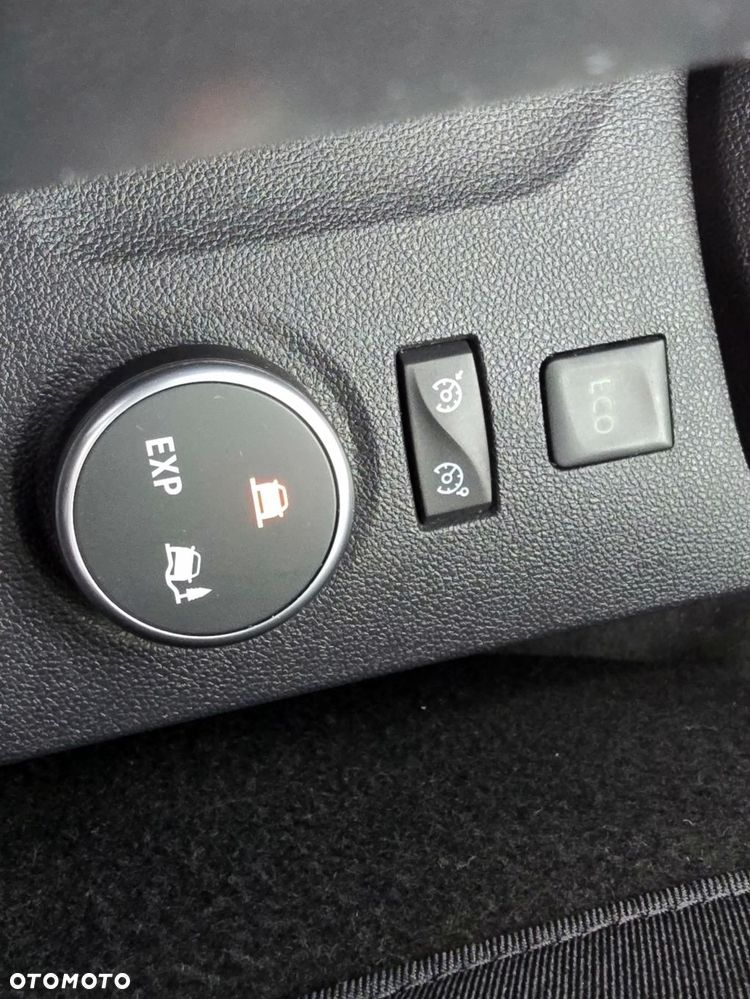Renault Captur ENERGY TCe 120 Crossborder - 16
