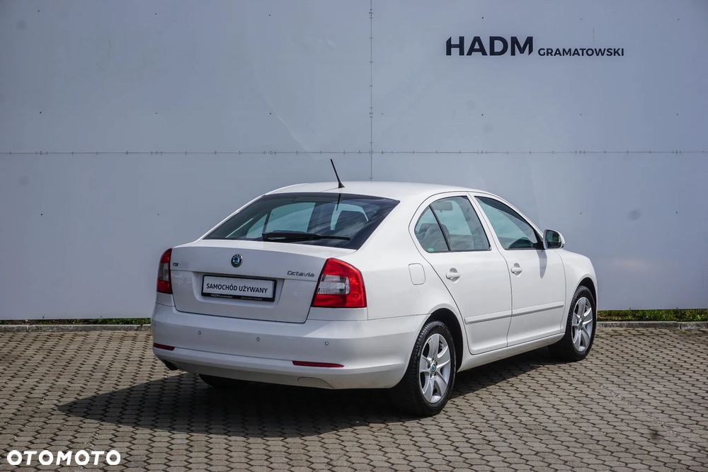Skoda Octavia 1.6 TDI Ambiente - 8