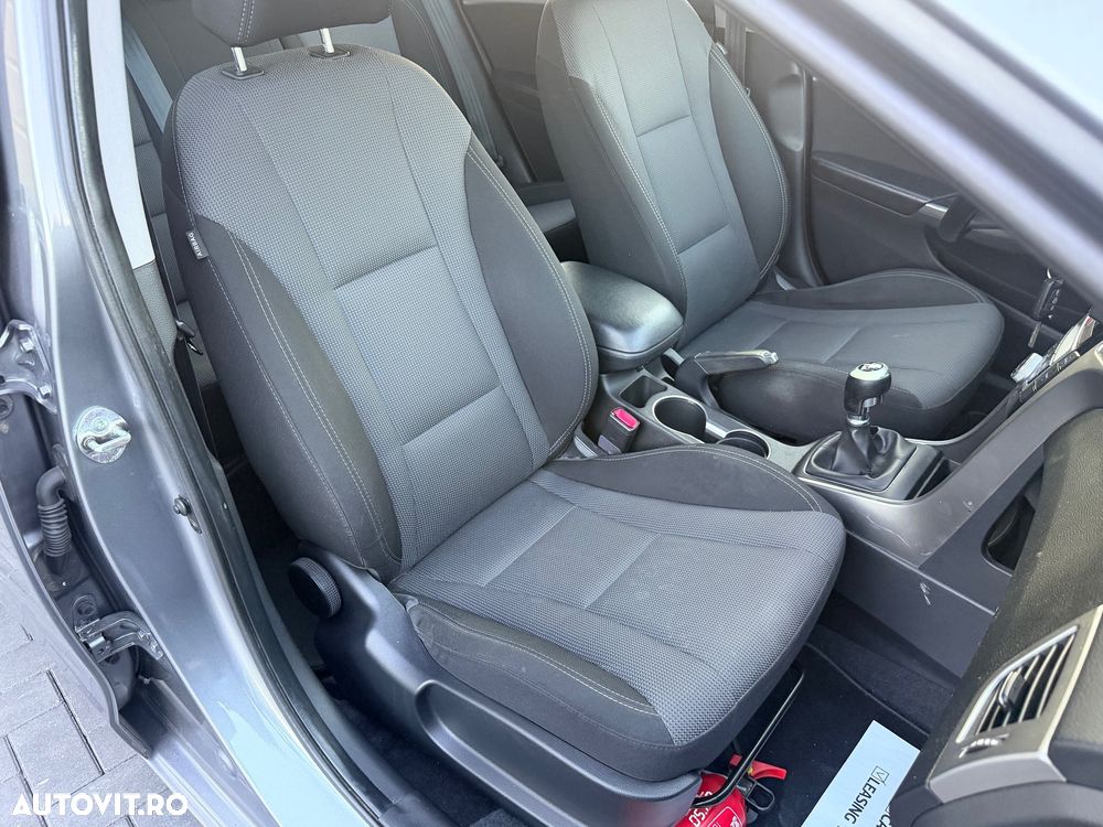 Hyundai i30 1.6 CRDI Style - 9