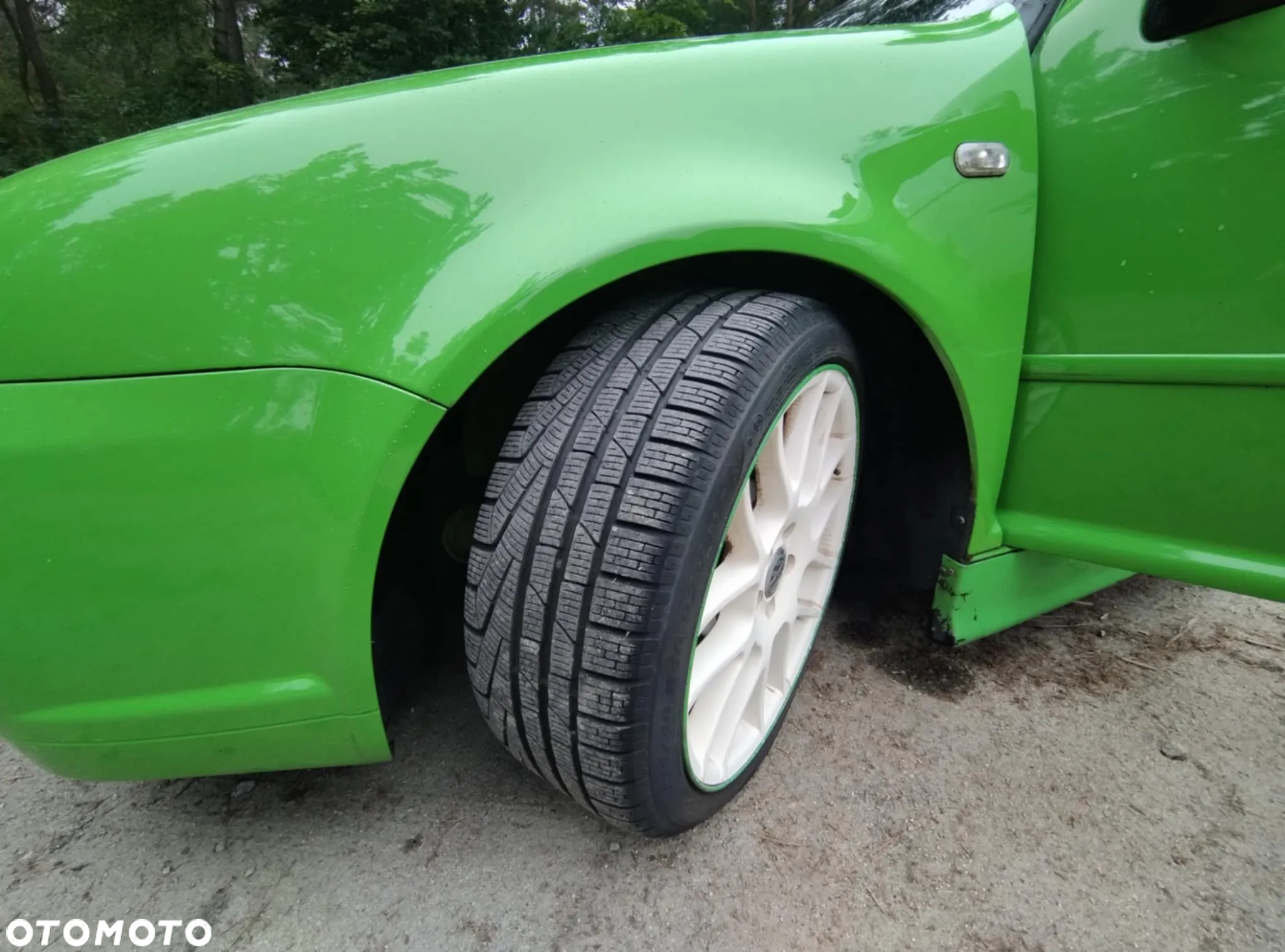 Volkswagen Golf - 6