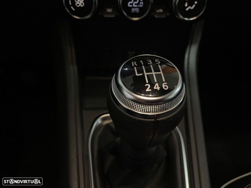 Renault Captur 1.0 TCe Intens - 36