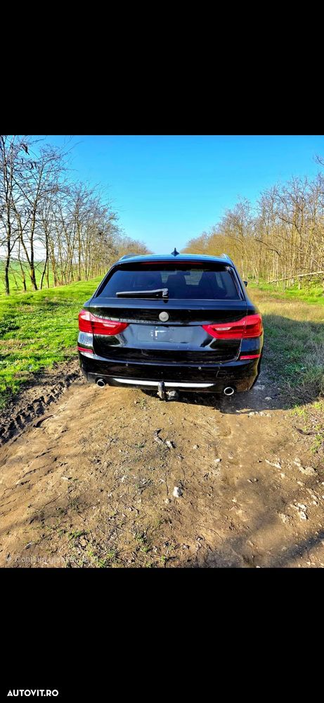 BMW Seria 5 518d Aut. Luxury Line - 7