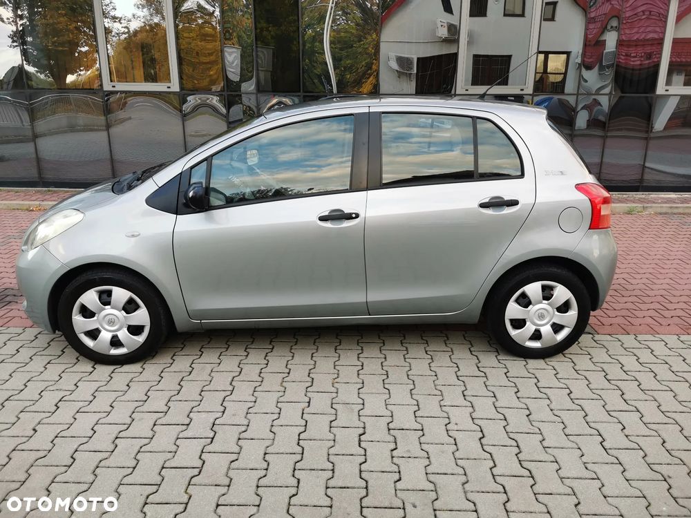 Toyota Yaris 2009 photo 5