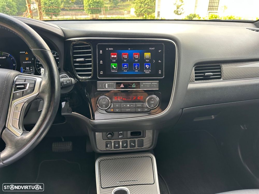 Mitsubishi Outlander 2.0 PHEV Intense - 11