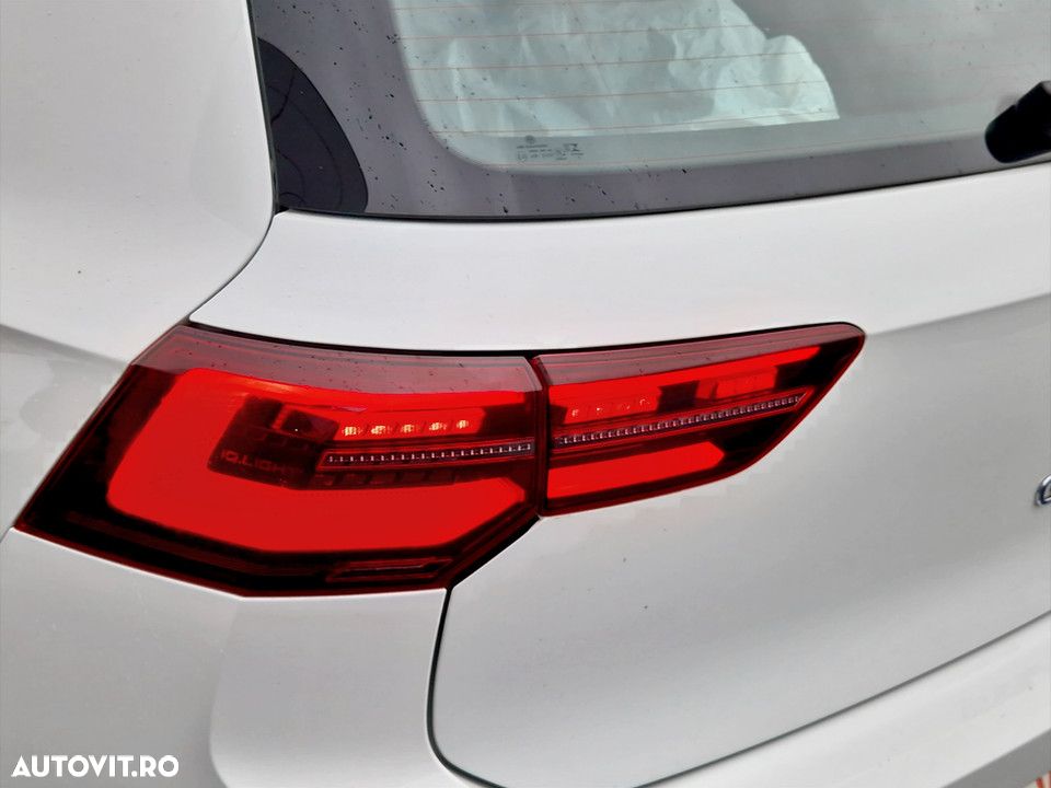 Volkswagen Golf Standard - 10