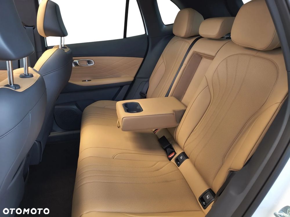Geely Starray - 15