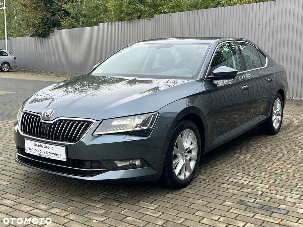 Skoda Superb 2.0 TDI Ambition - 2