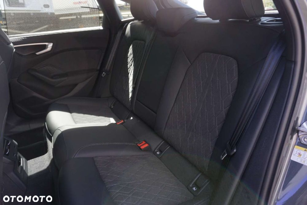 Audi A5 Limousine - 17