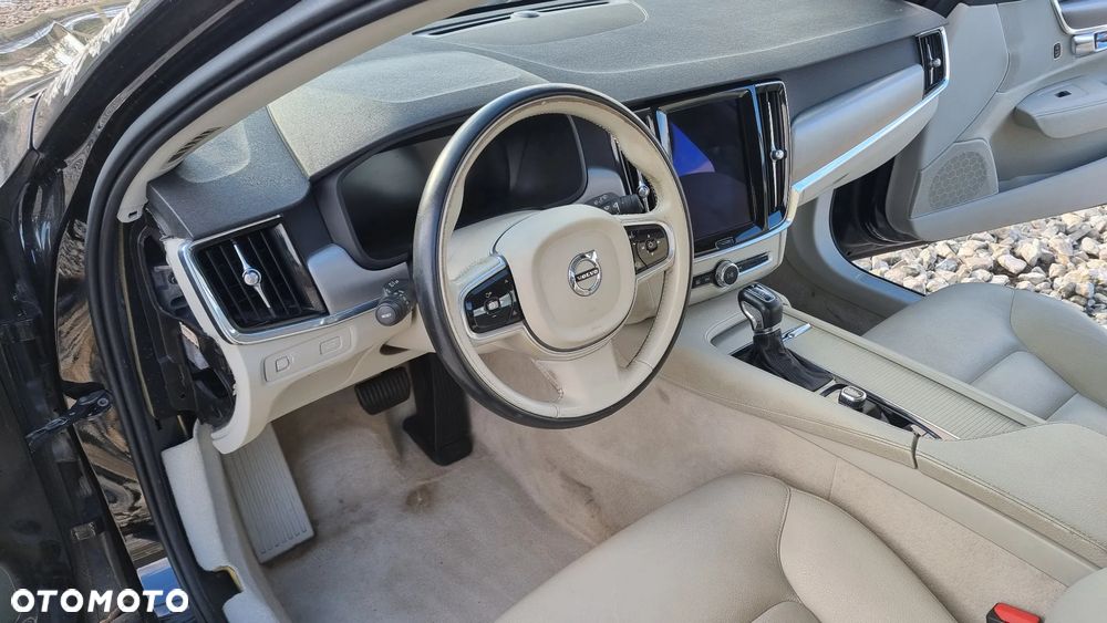 Volvo V90 D4 Geartronic - 25