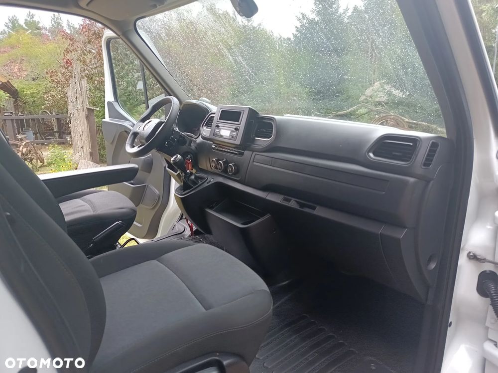 Renault Master - 24
