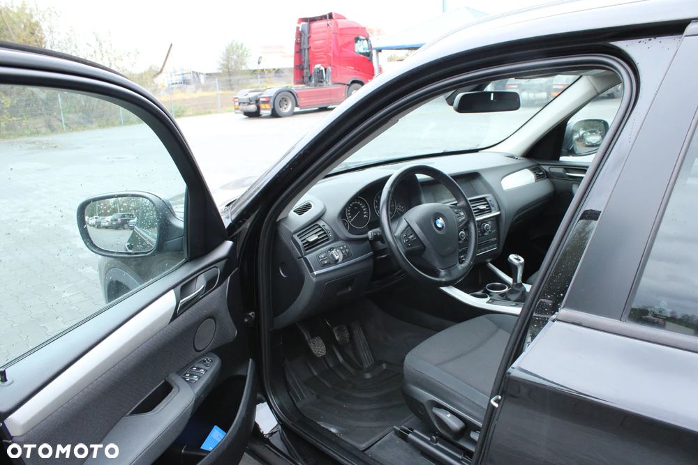 BMW X3 20i xDrive - 12