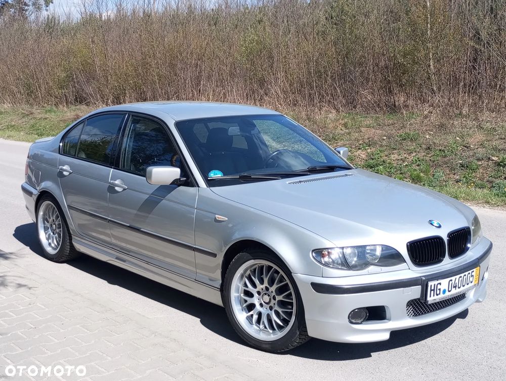BMW Seria 3 318i - 23