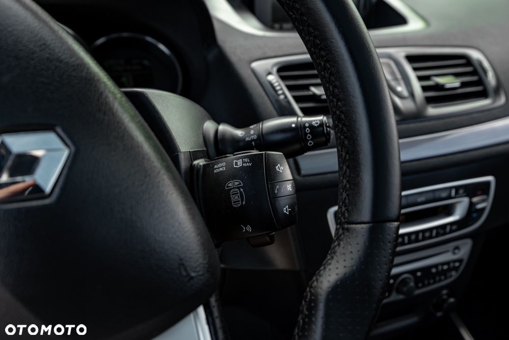 Renault Megane TCe 180 GT - 23