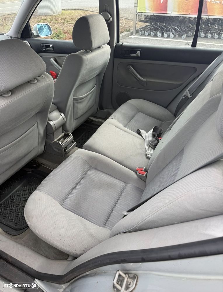 VW Golf 1.9 TDi Highline - 13