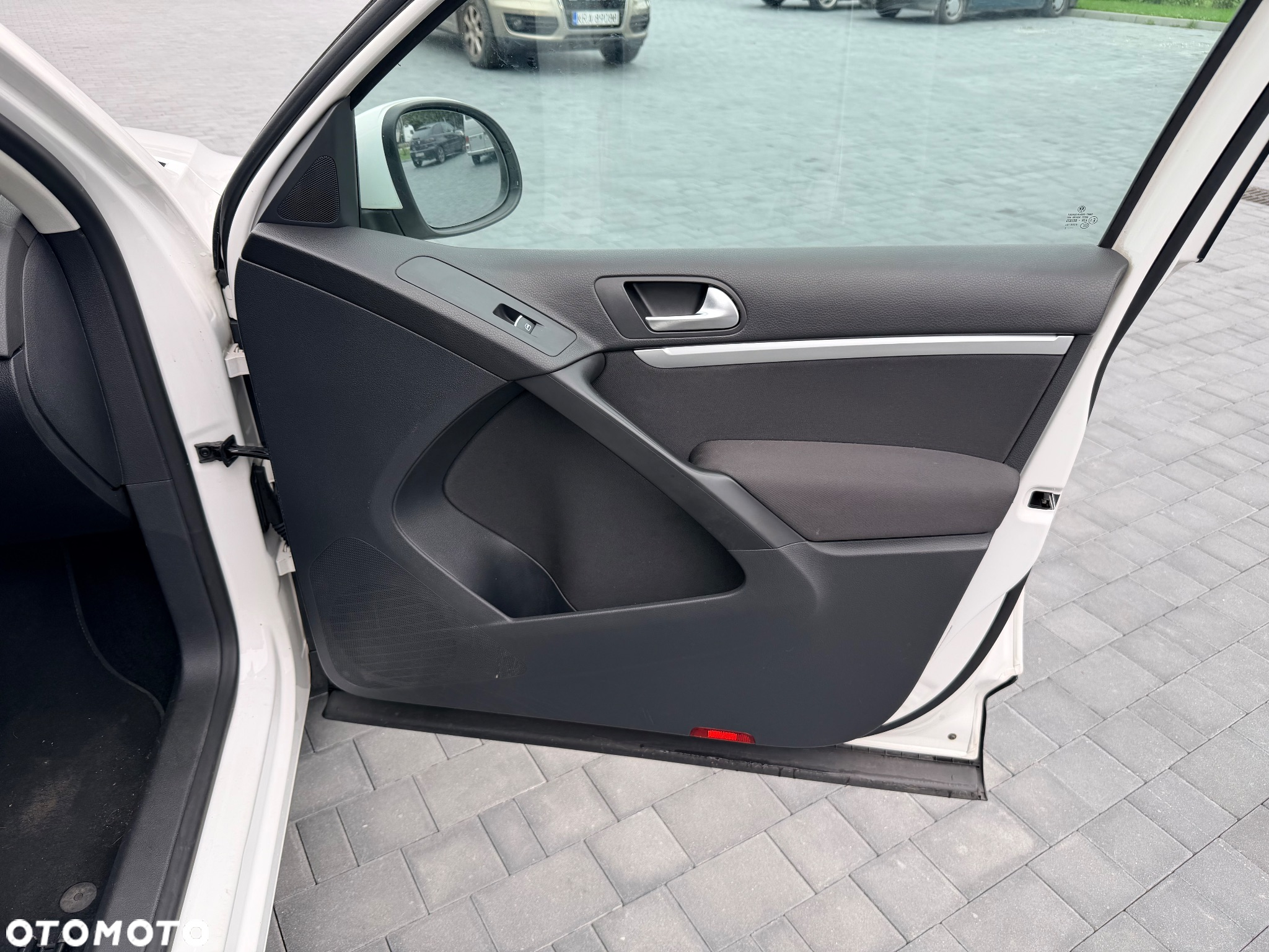 Volkswagen Tiguan 1.4 TSI CityStyle - 27