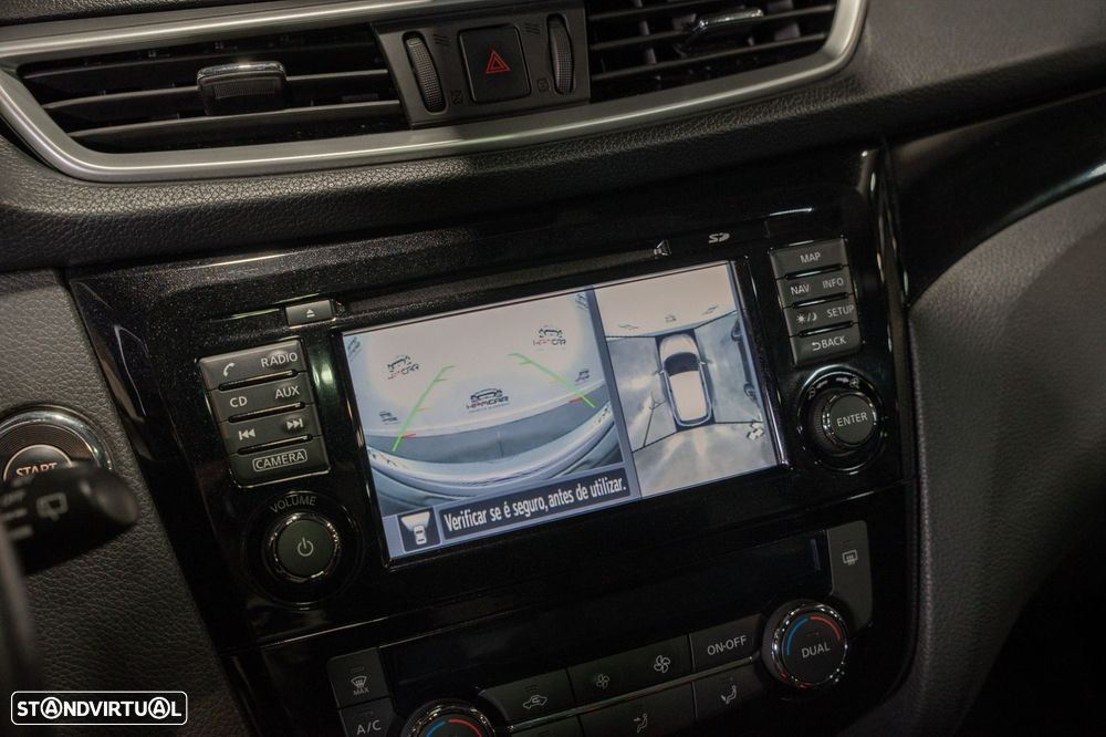 Nissan Qashqai 1.5 dCi N-Connecta - 21