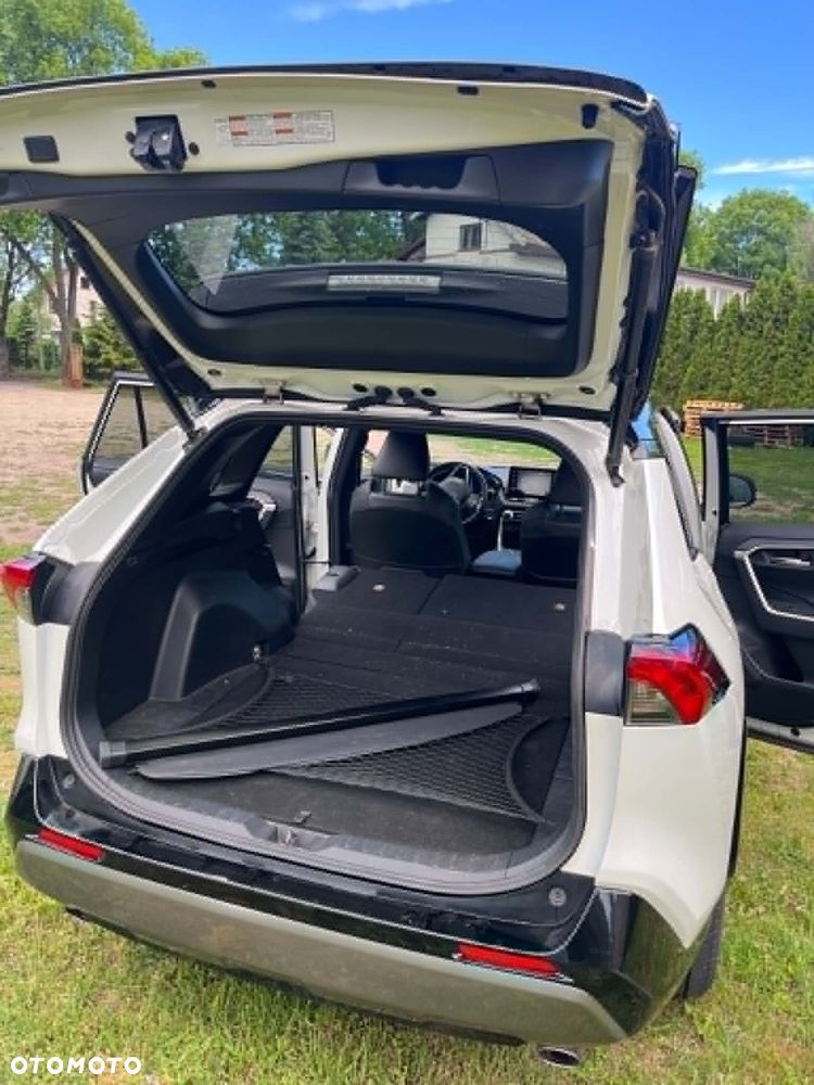 Toyota RAV4 - 9