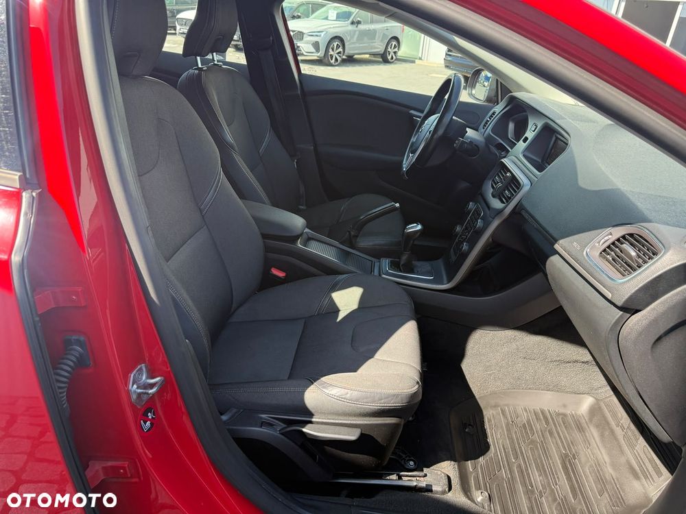 Volvo V40 - 21