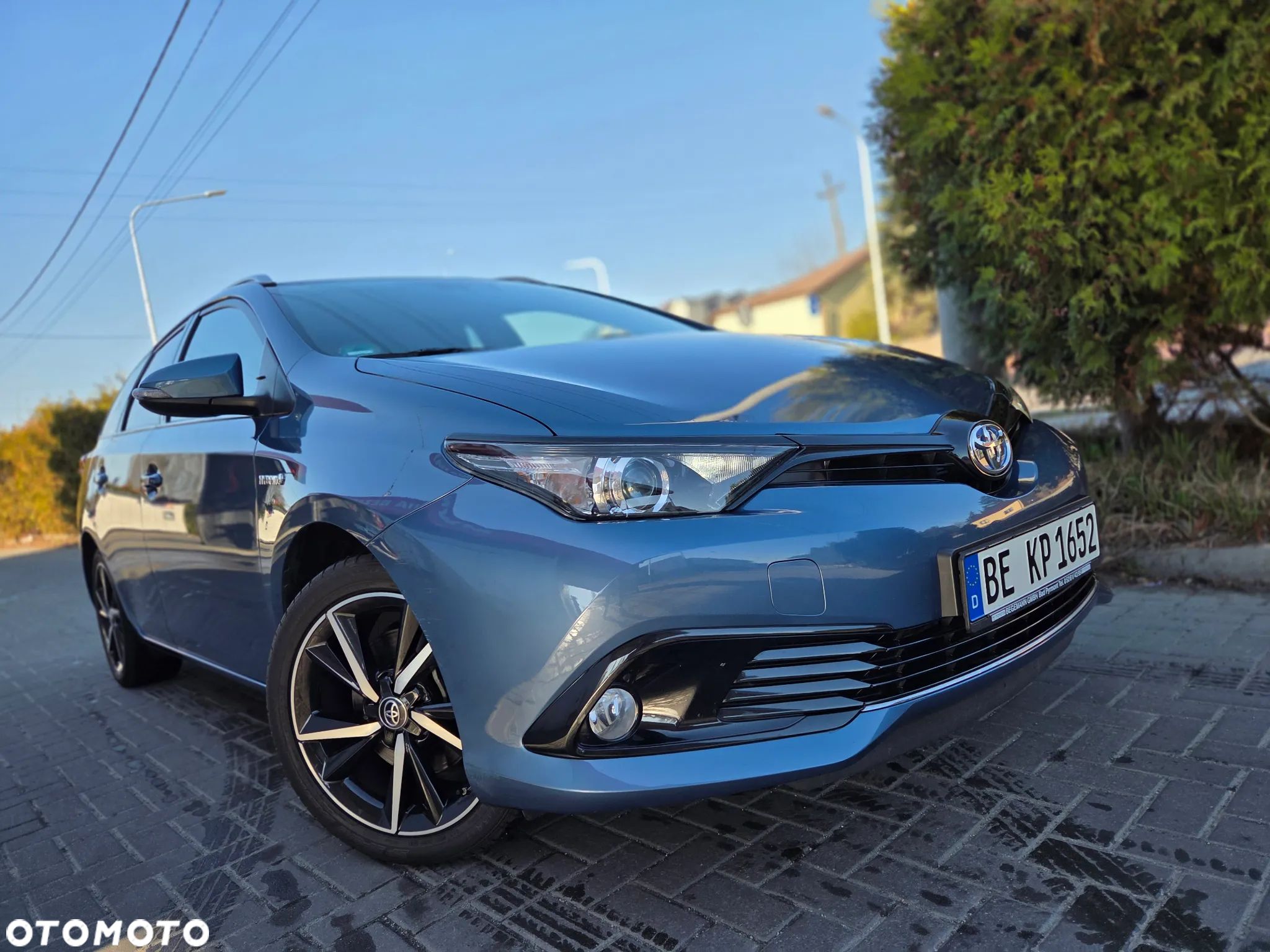 Toyota Auris - 1