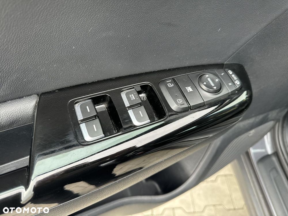 Kia Sportage 1.6 GDI Business Line 2WD - 19
