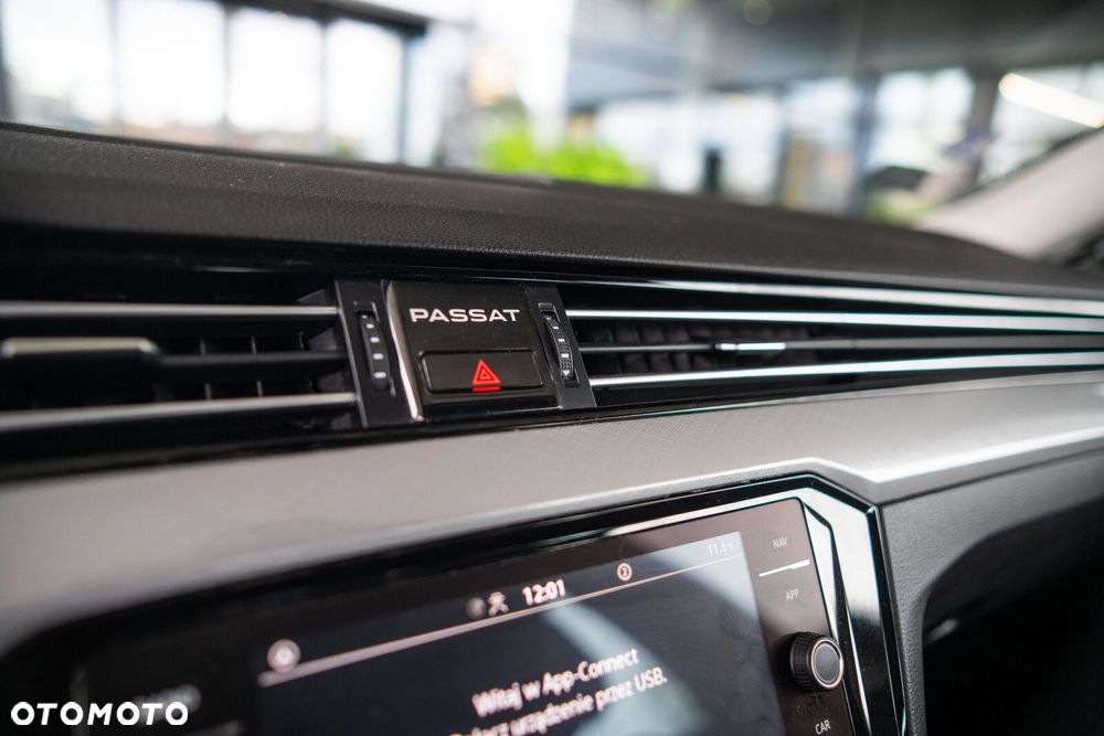 Volkswagen Passat Variant 1.5 TSI EVO Business DSG - 18