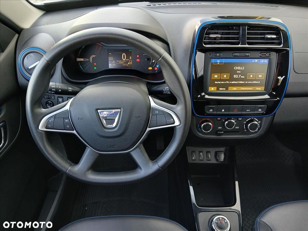 Dacia Spring 27.4kWh Business - 11