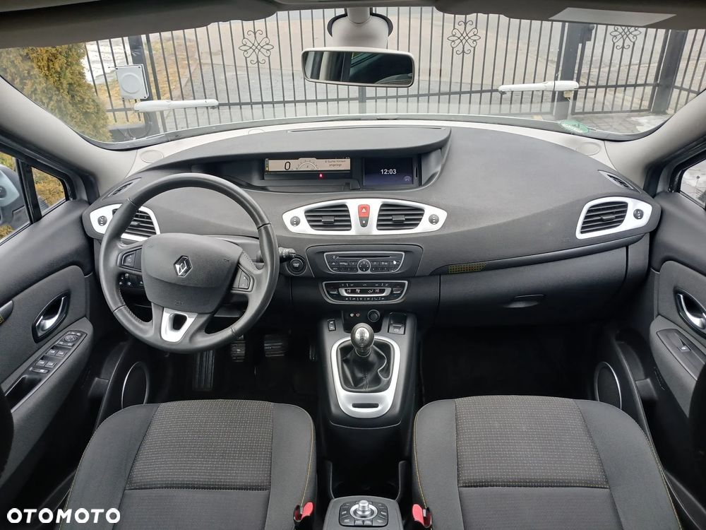 Renault Scenic - 24