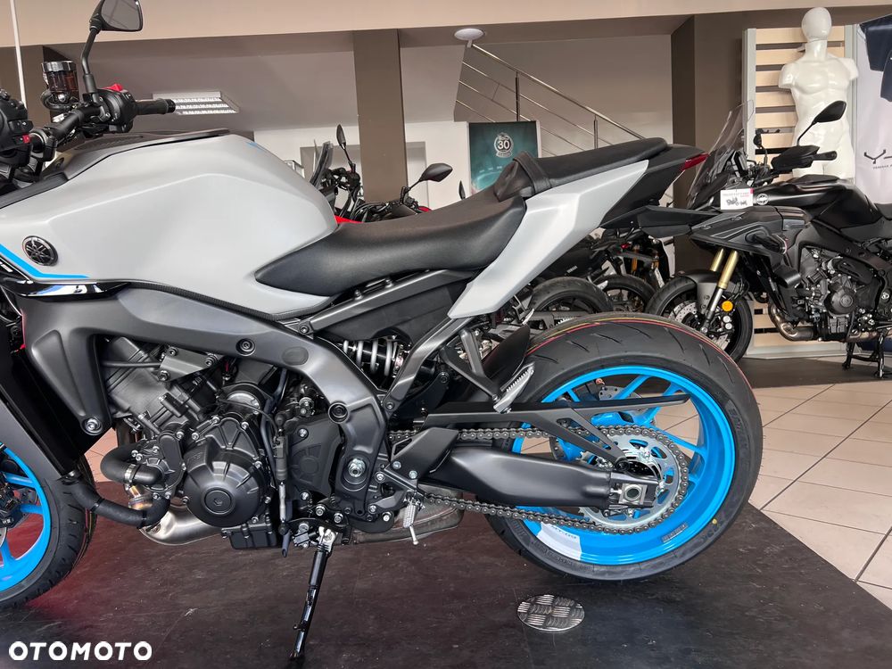 Yamaha MT - 4