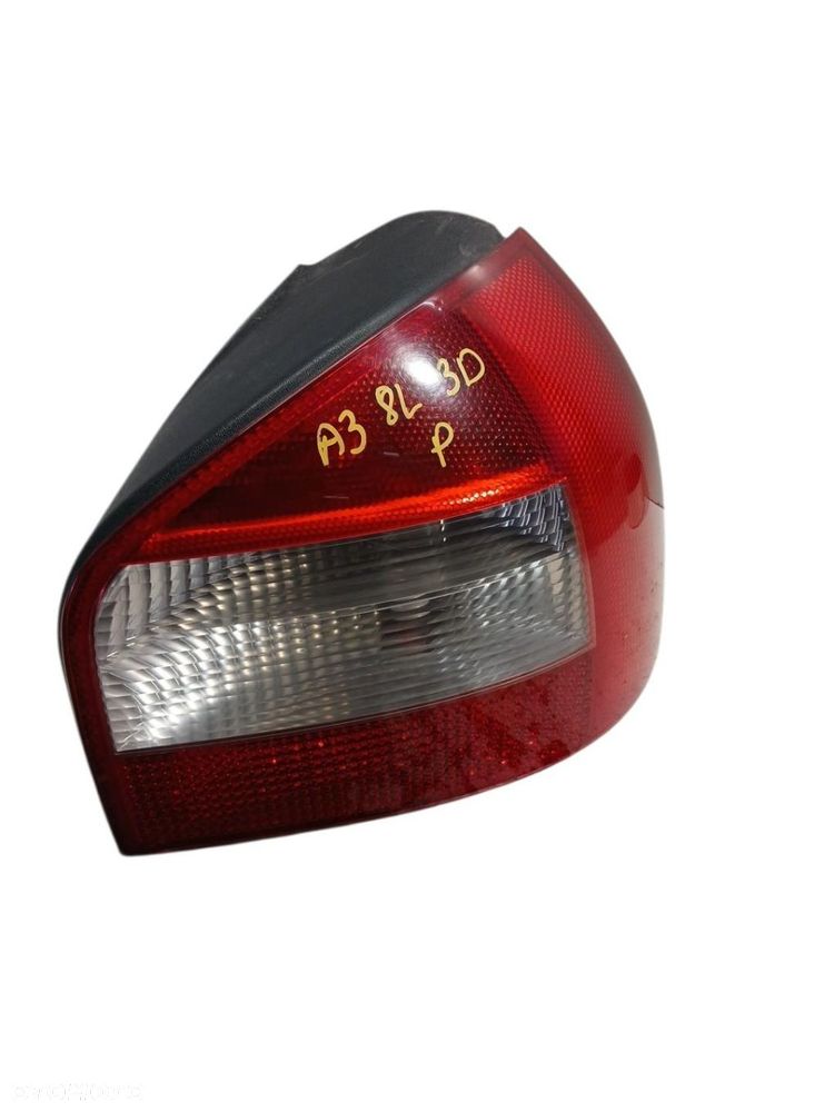 LAMPA PRAWA TYLNA TYŁ AUDI A3 8L 3D 8L0945096B A3 8L 3D - 1