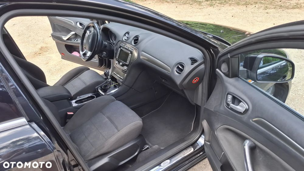 Ford Mondeo 2.0 TDCi Titanium - 9