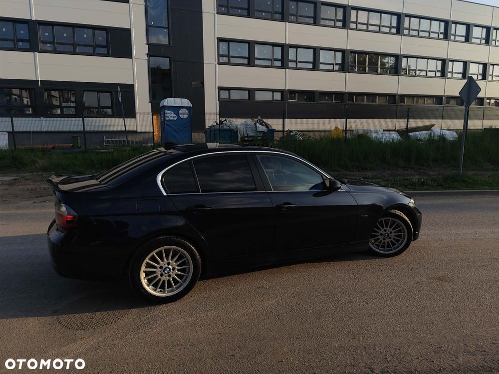 BMW Seria 3 330i - 6