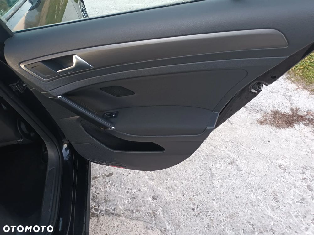 Volkswagen Golf 2.0 BlueTDI DSG Comfortline - 22