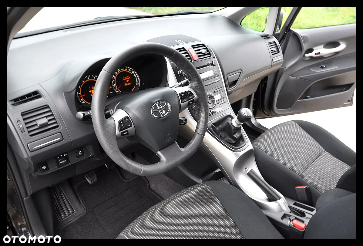 Toyota Auris 1.6 Edition - 6