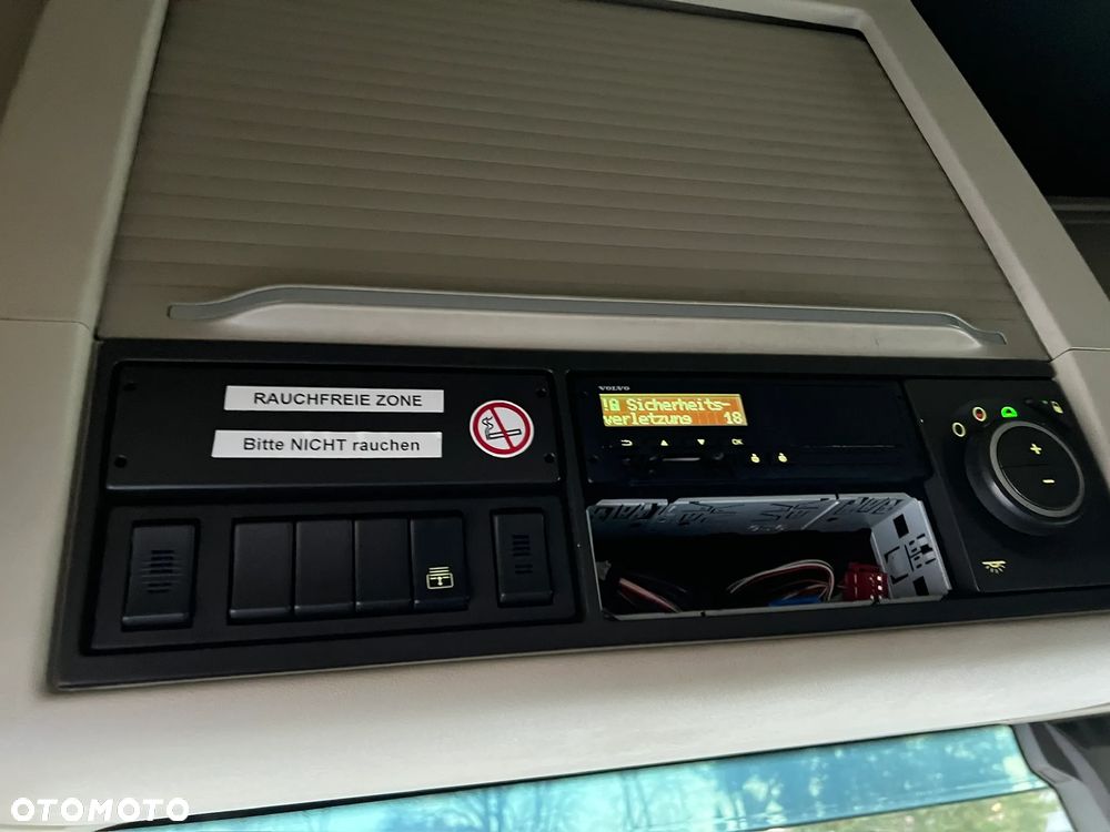 Volvo FH 460 Xenony Klimapostojowa winda Niemcy - 16