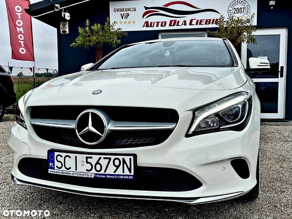 2017 Mercedes-Benz CLA 180, photograph 1
