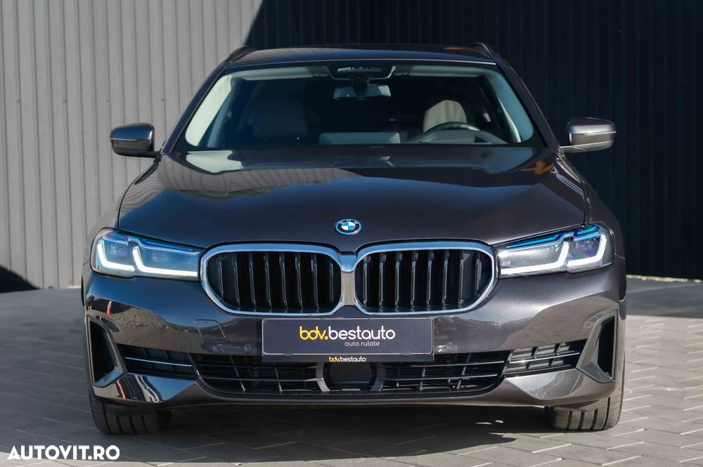 BMW Seria 5 530e xDrive Aut. Luxury Line - 4