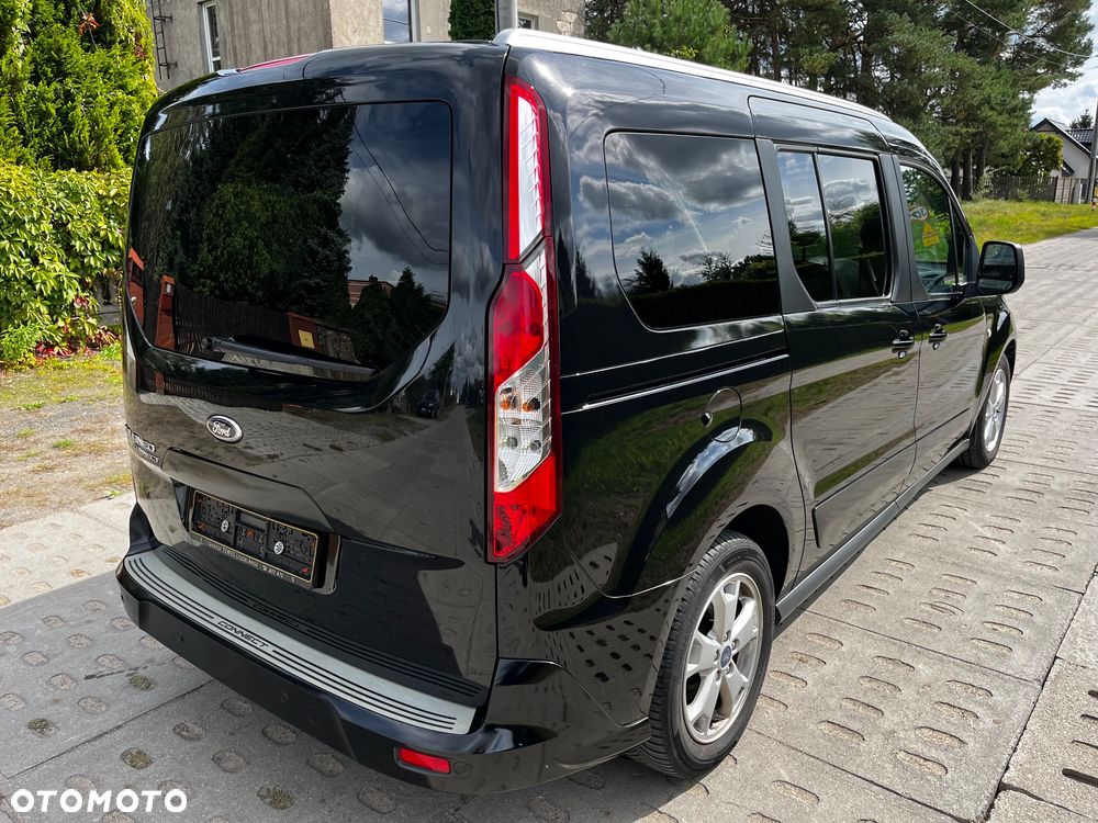 Ford Tourneo Connect Grand - 26