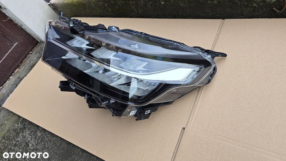 Suzuki S-Cross Lift 22- Lampa Przednia Lewa FULL LED Oryginał EU Nieklejona - 2