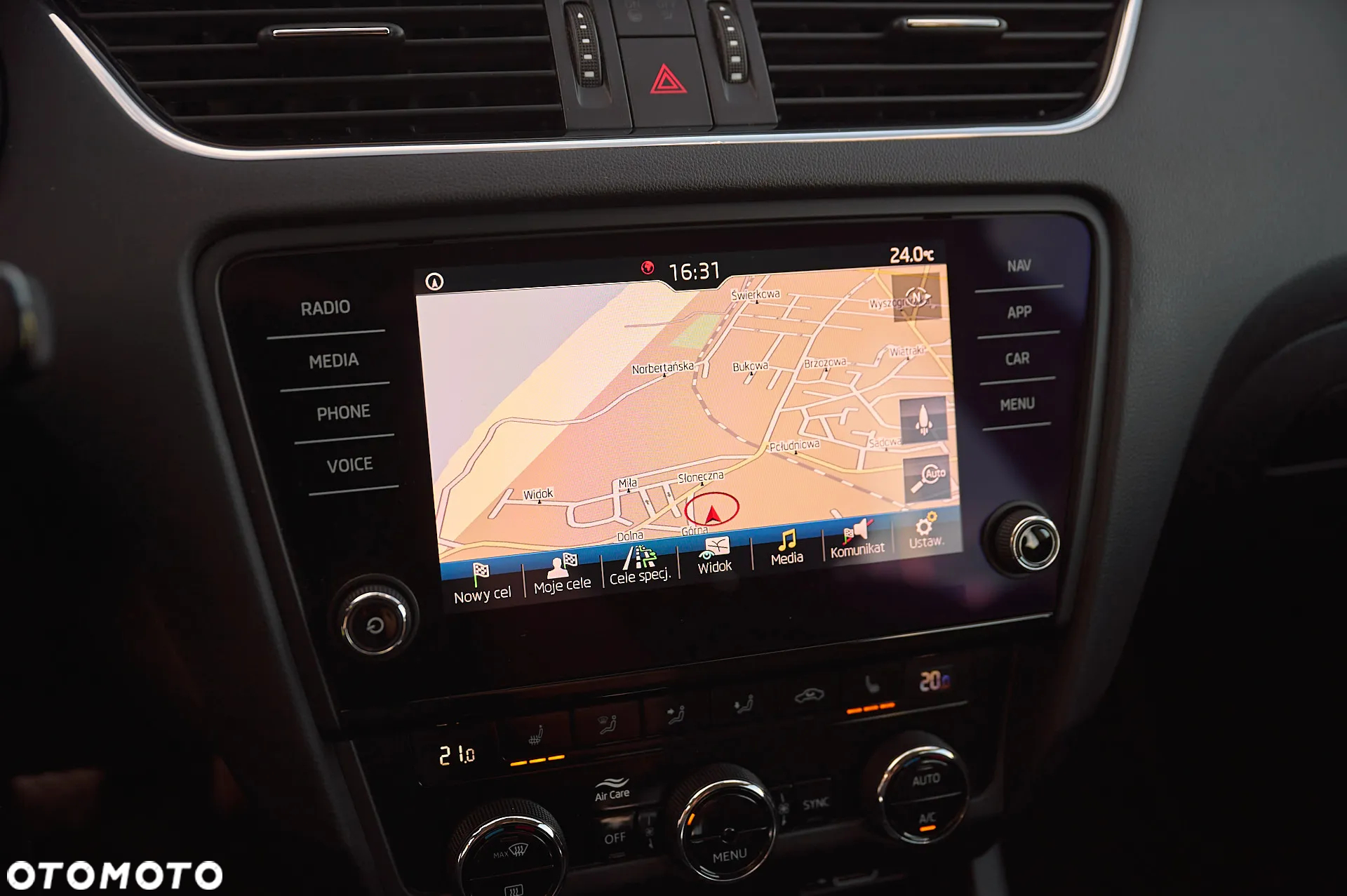 Skoda Octavia Combi 1.6 TDI DSG Ambition - 30