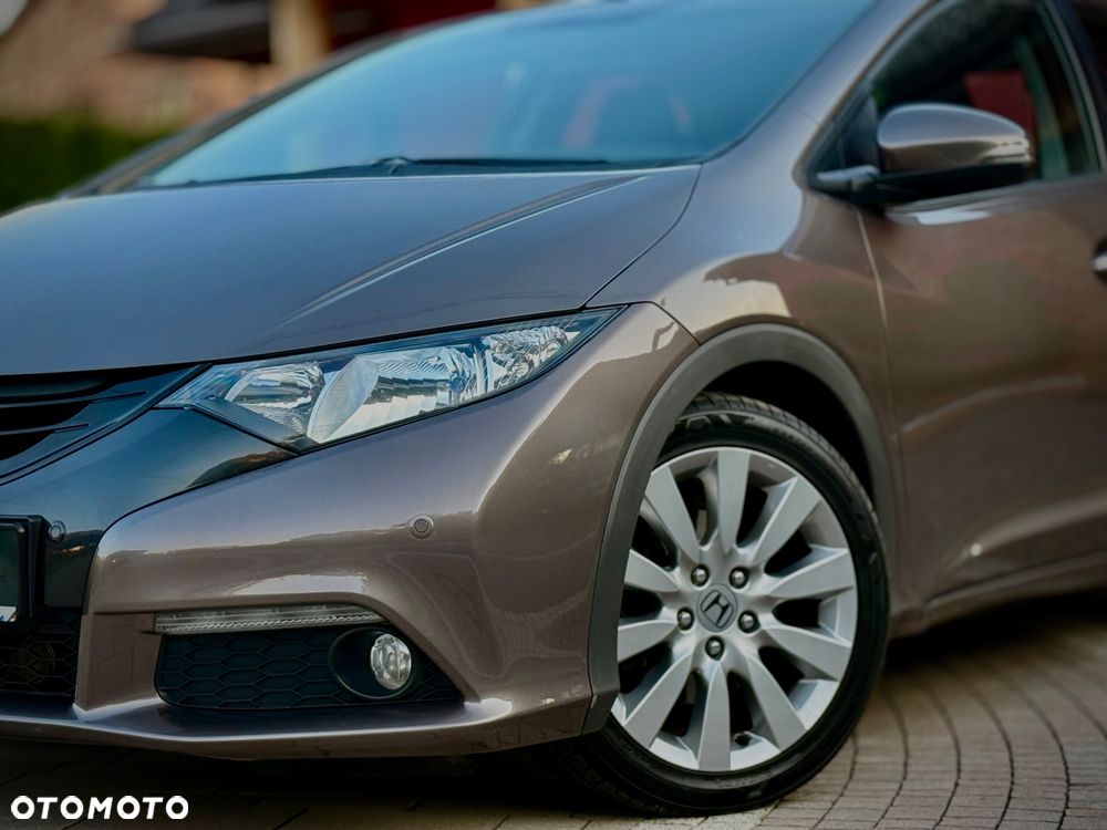 Honda Civic 1.8 i-VTEC Comfort 40 Jahre Edition - 2