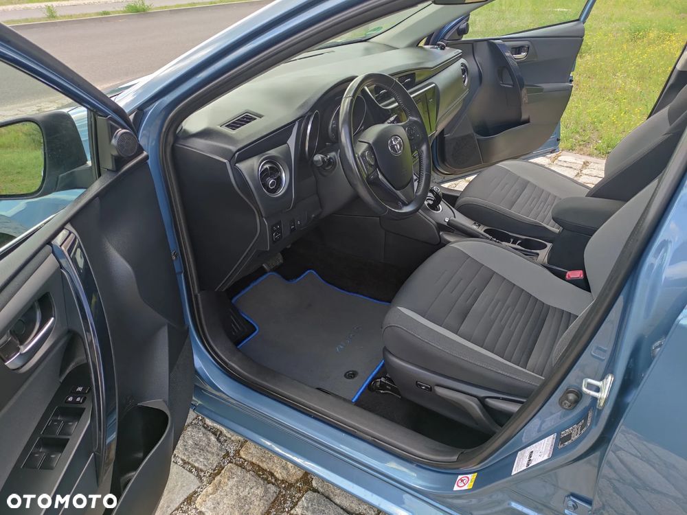 Toyota Auris - 9